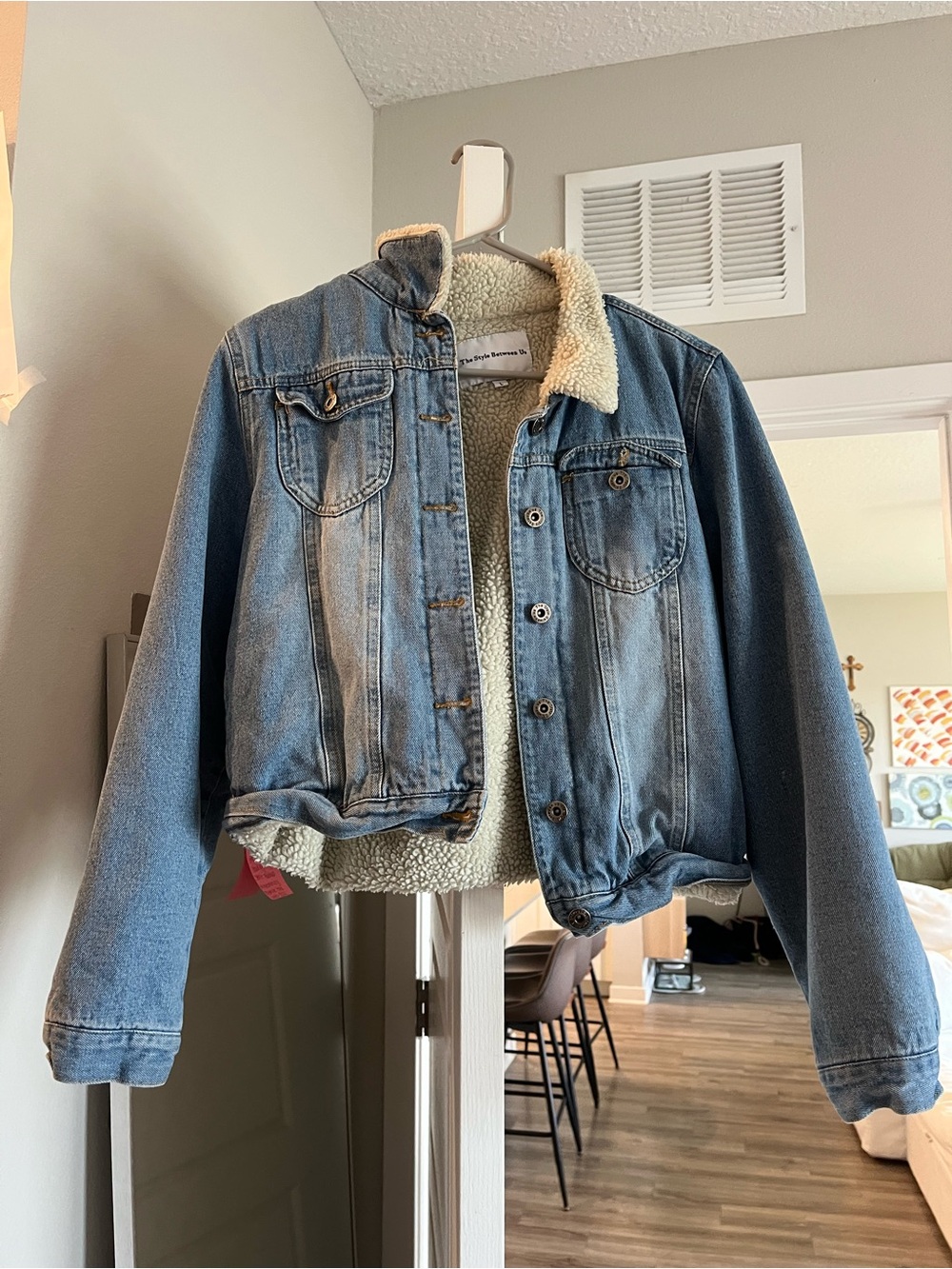 Sherpa-Lined Light Blue Denim Jacket - Women